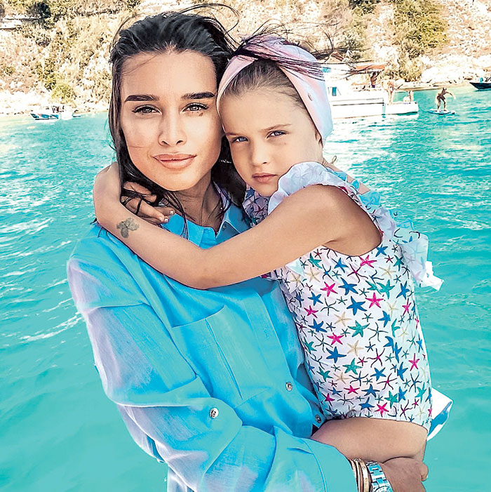 Ксения Бородина с дочкой Теоной не оценили отечественный сервис