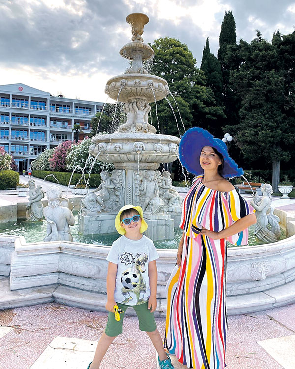 Эвелина Бледанс