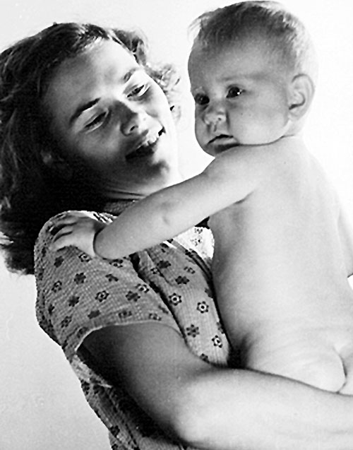 Ада Якушева с дочкой Таней