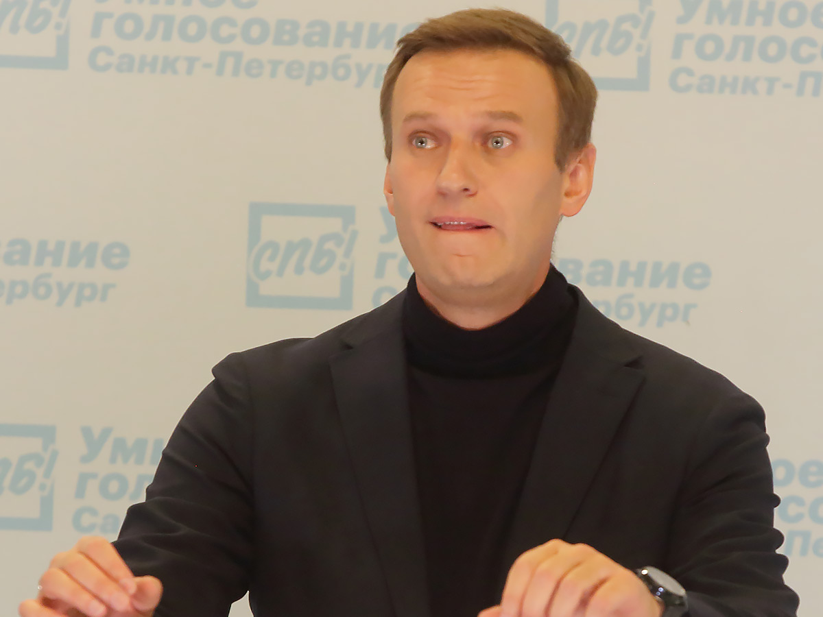 В Интернете шутят про отравление Навального