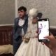 В Сети обсуждают неадекватное поведение жениха на свадьбе в Дагестане