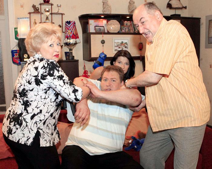 Некоторые коллеги из «Ворониных» по-родственному называли Бориса Владимировича «папой»