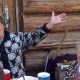 90-летняя Екатерина Карнапольцева и 86-летняя Нина Пятницкая - те самые «захватчицы» родной земли