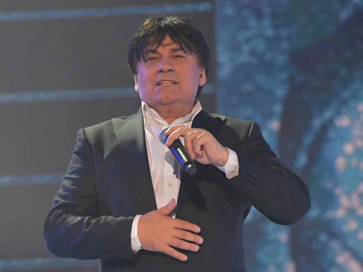 Певец Александр Серов впервые стал дедушкой