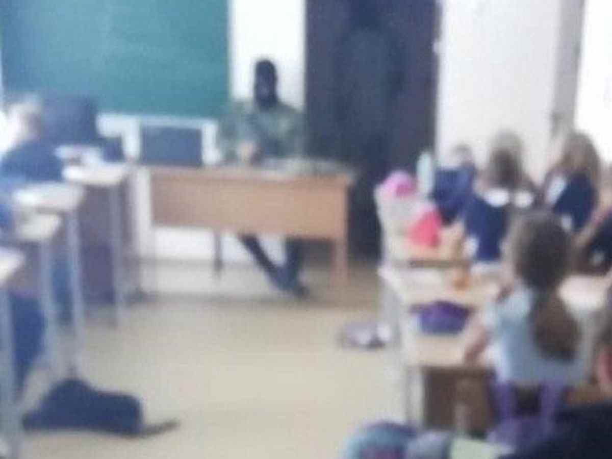 Школа в Тюменской области Школьников "взяли в заложники" на уроке ОБЖ