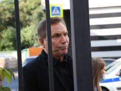 Телеведущий Александр Мягченков