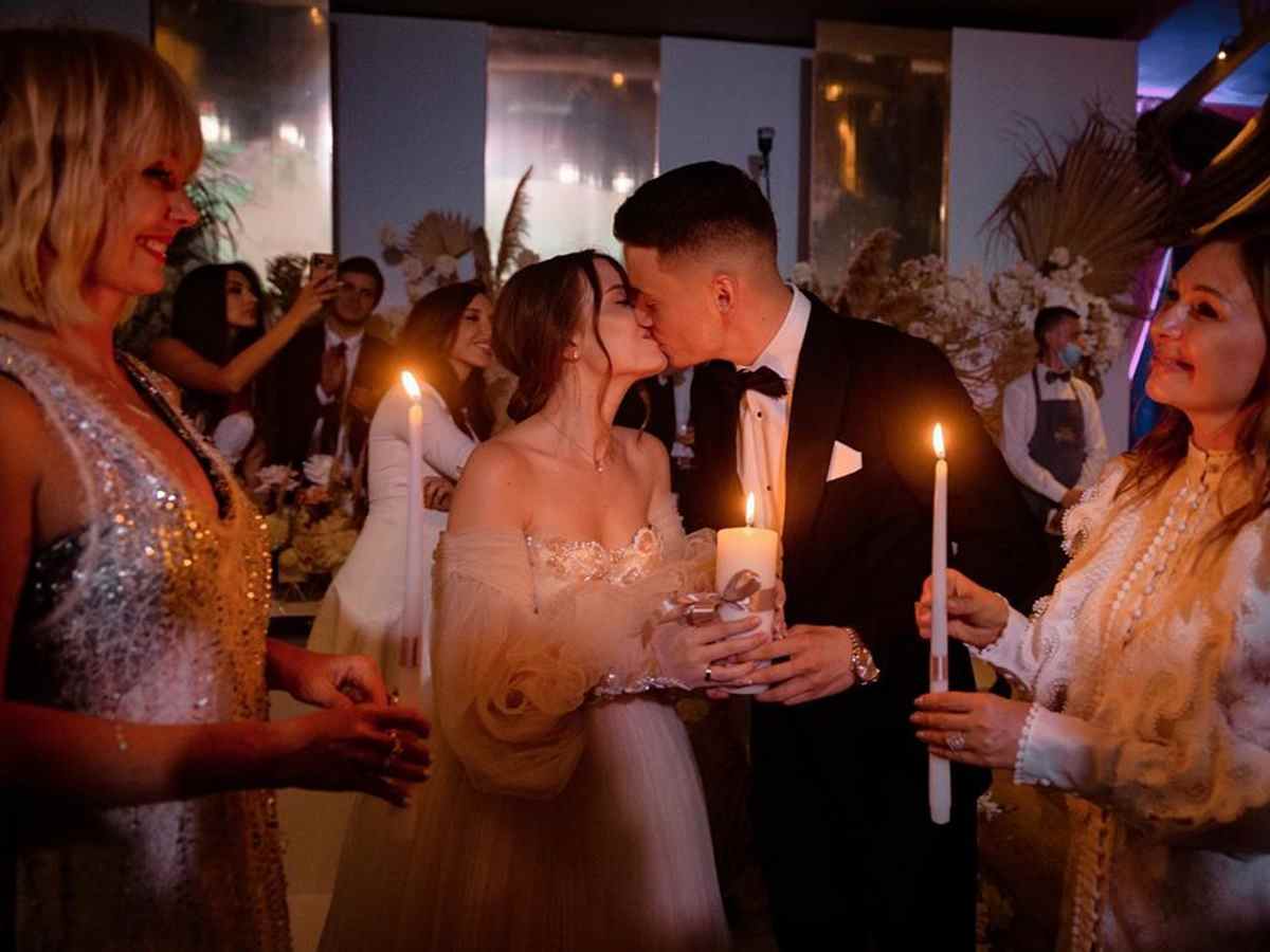 Подписчикам показали самый трогательный момент на свадьбе сына Валерии