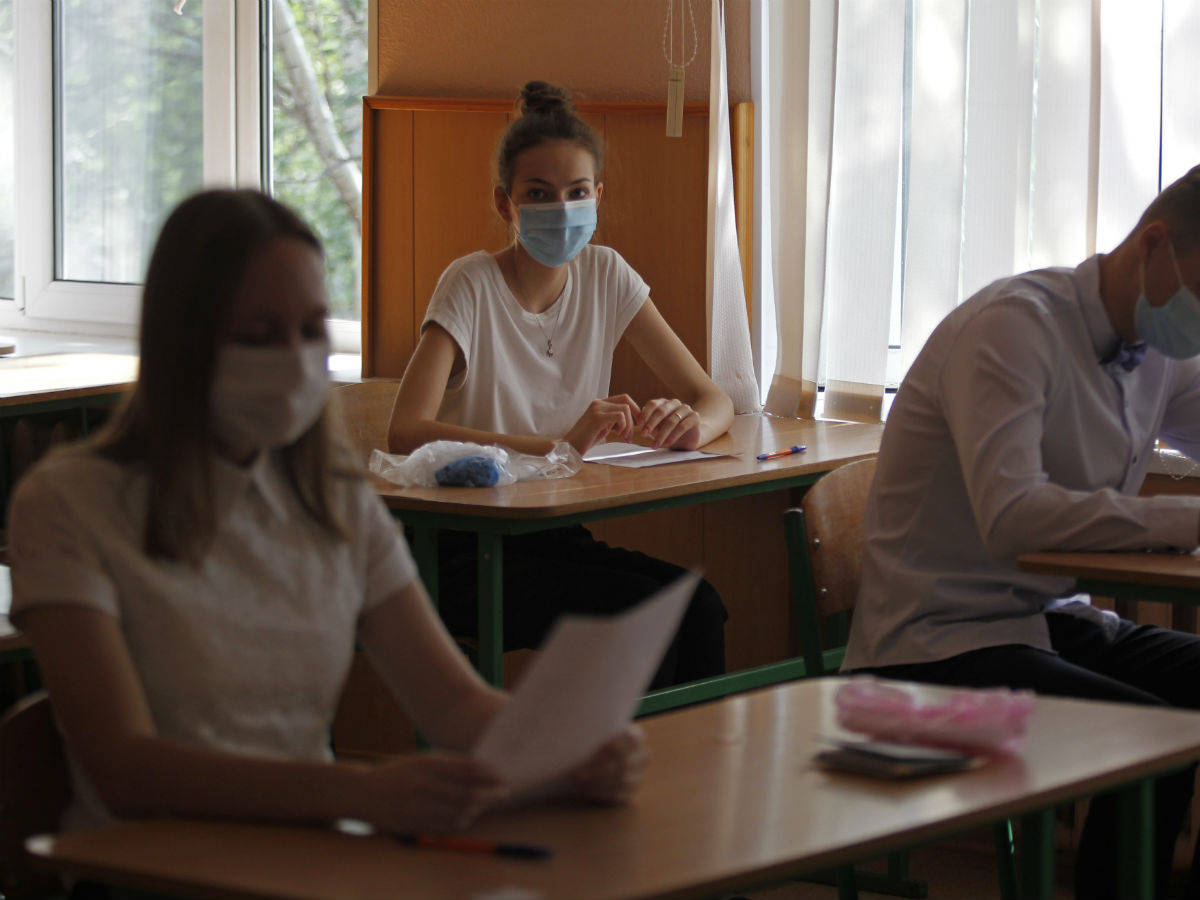 Дистанционное обучение в школах в Москве