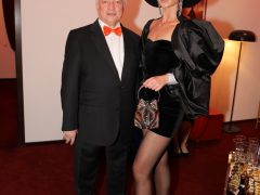 АНАТОЛИЙ КАРПОВ И ОЛЬГА БУЗОВА