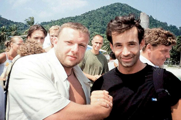 В «Последнем герое - 2» помимо ведущего Певцова знаменитостей не было: участвовали люди из народа