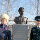 Памятник белогвардейцу поставили на улице имени красного комдива