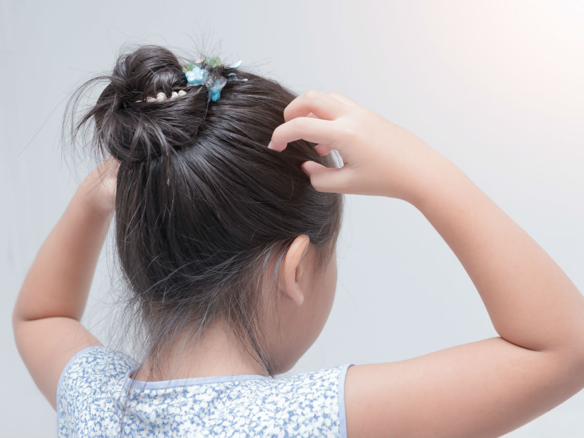 Девочка умерла из-за укусов вшей