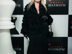 Лариса Долина