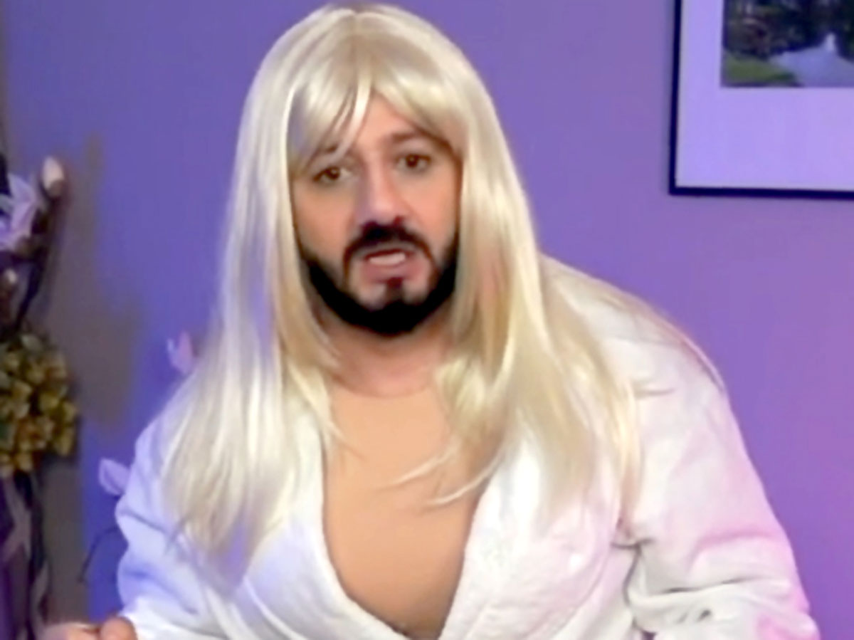 Михаил Галустян