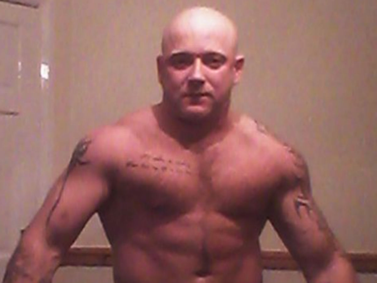 Кикбоксер убил пенсионера в инвалидном кресле