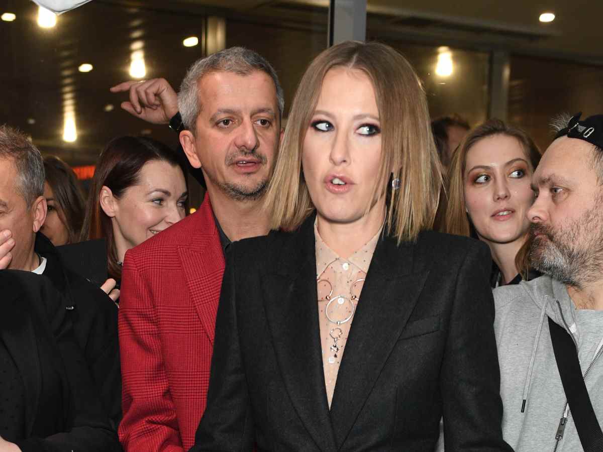 Ксения Собчак оправдалась за странное видео Богомолова