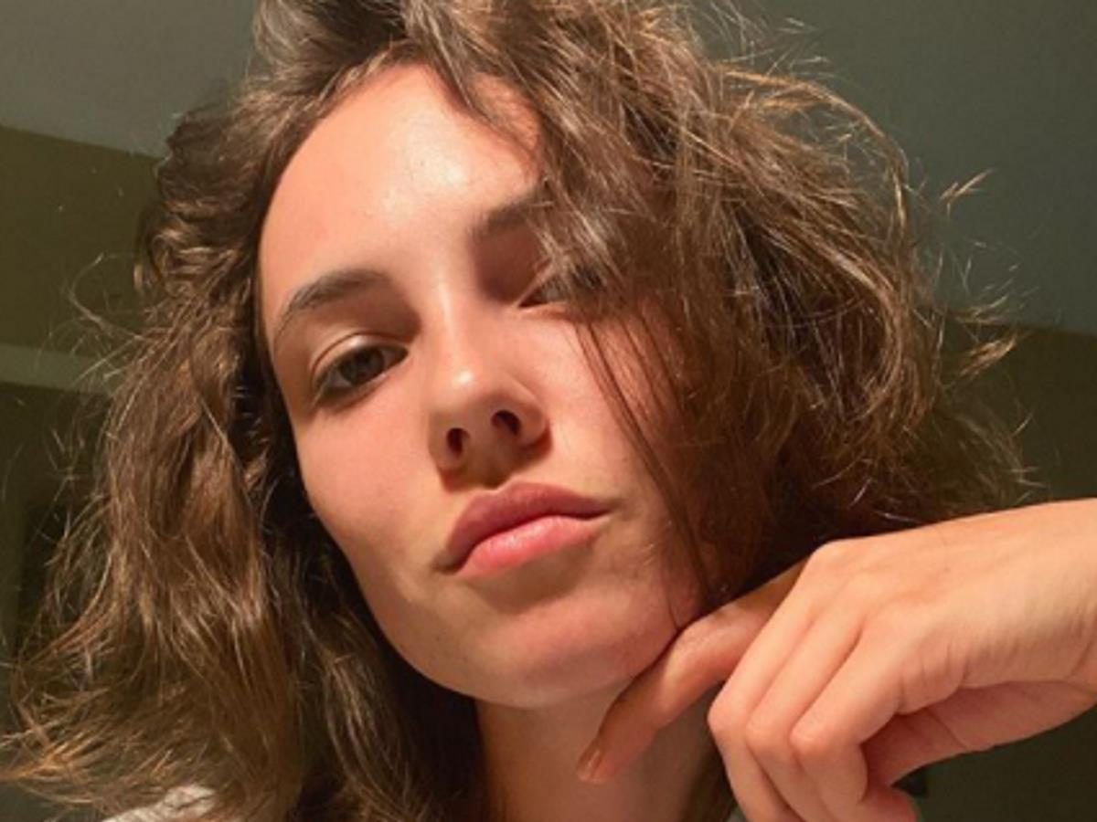 Критика девушки Александра Петрова Стаси Милославской