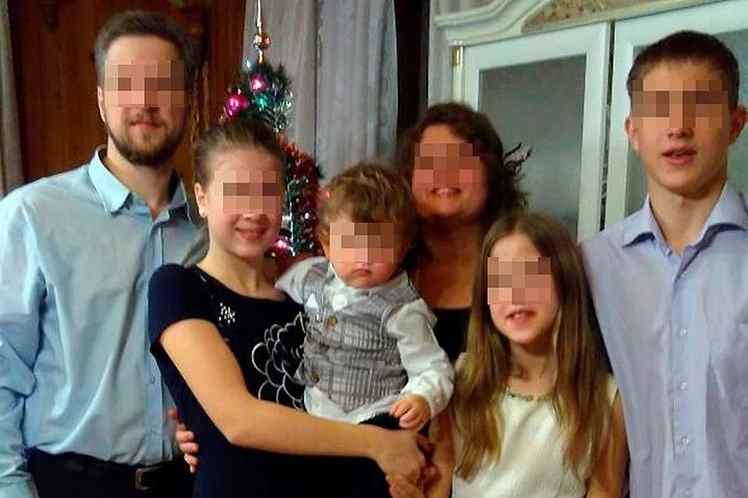 У 43-летней учительницы было четверо детей