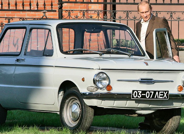 Владимир Владимирович с теплотой вспоминает время, проведенное за рулем «чебурашки»