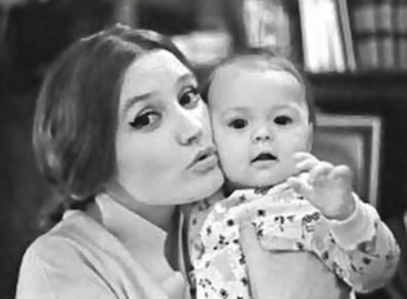 Фото из Instagram** Юлии Меньшовой