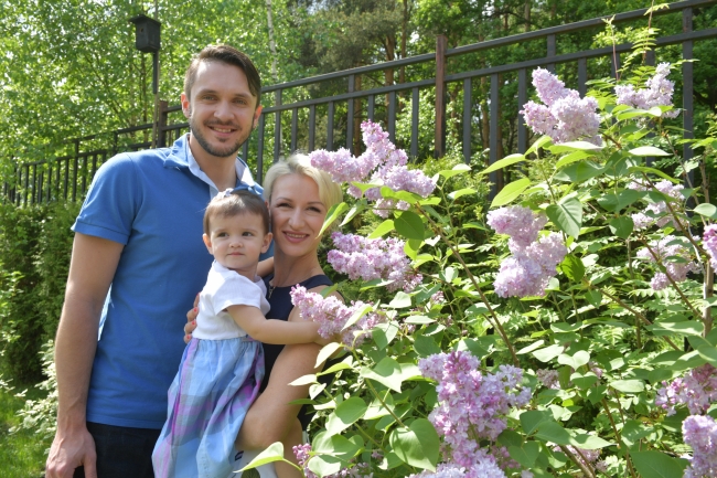 Татьяна Волосожар с мужем и дочкой