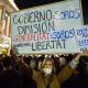 Испанцы протестуют против комендантского часа, введенного из-за коронавируса