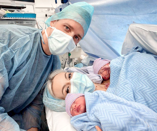 Близнецы стали для Веса и Розанны дорогим подарком судьбы