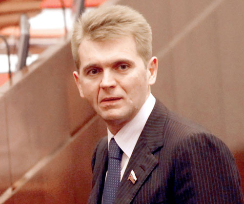 Первый муж Василишин давно в Лондоне