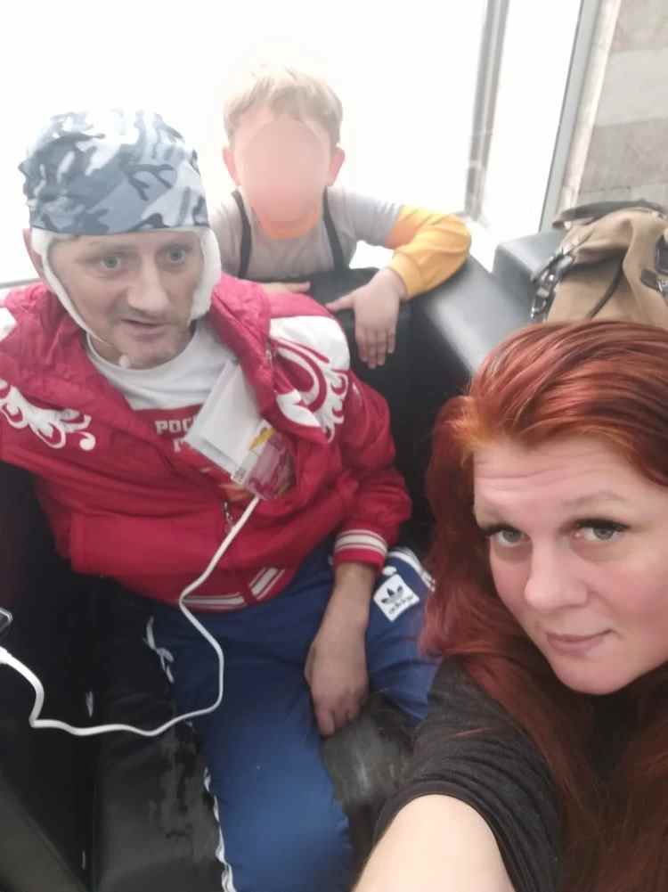 Сергея Смирнова** скрывает у себя его сестра