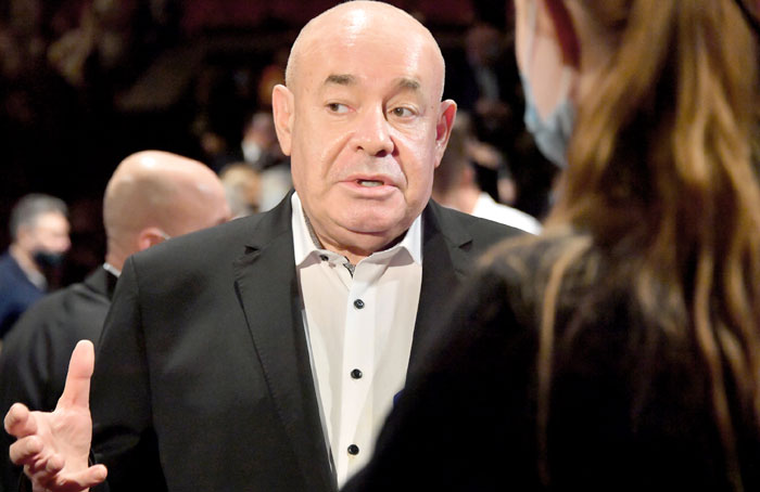 Знаменитый отец режиссера - экс-министр культуры РФ Михаил Швыдкой