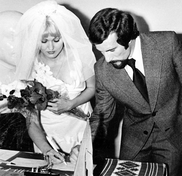 Свадебное фото родителей молодой актрисы - Ольги Ивановны и Владимира Моисеевича