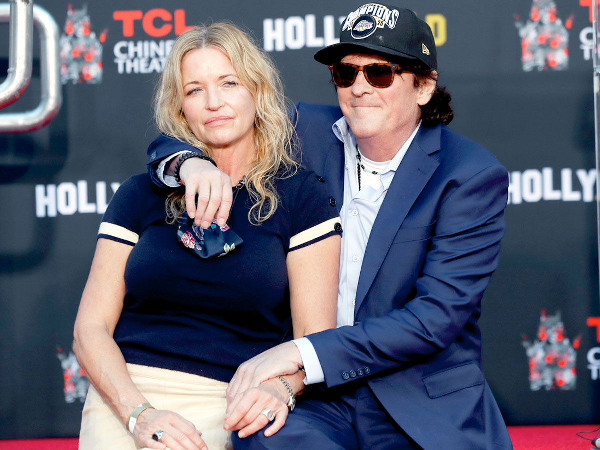 Де Анна почему-то не разделяла радость мужа