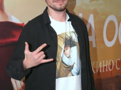 Александр Петров