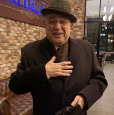 Евгений Петросян