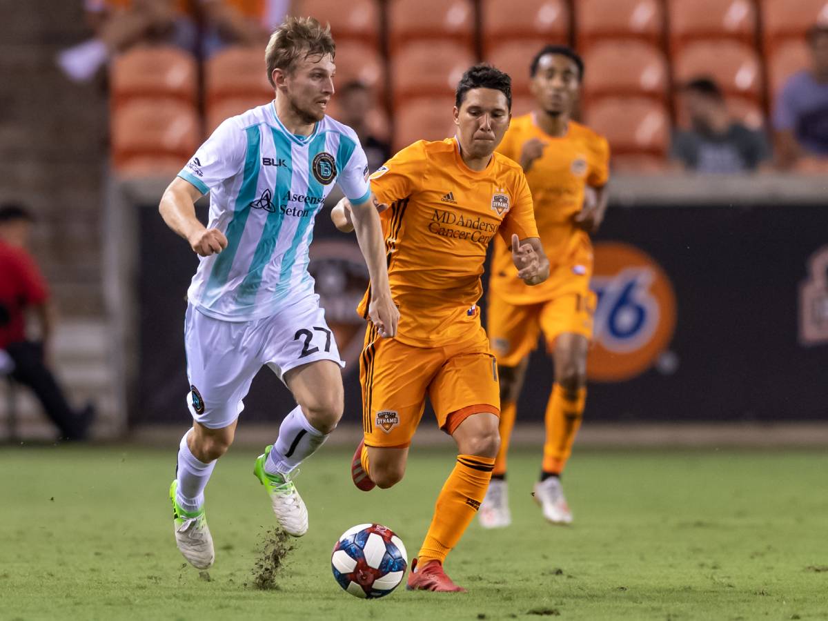 Валерий Сарамутин