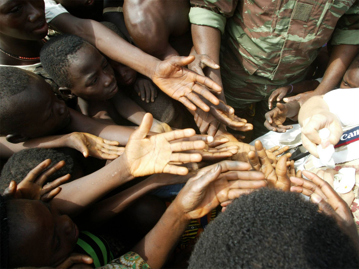 Миллионы жителей Африки умрут от голода и отсутствия медицинской помощи