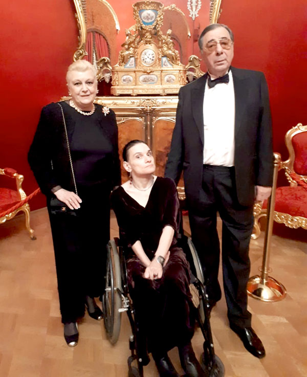 Дрожжина и Цивин уверяют, что заботились об инвалиде первой группы Марии Баталовой, как о родной дочери