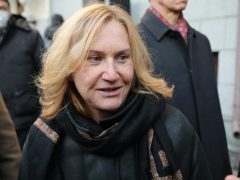 Неузнаваемая Елена Батурина открыла мемориальную доску в честь своего супруга — Юрия Лужкова