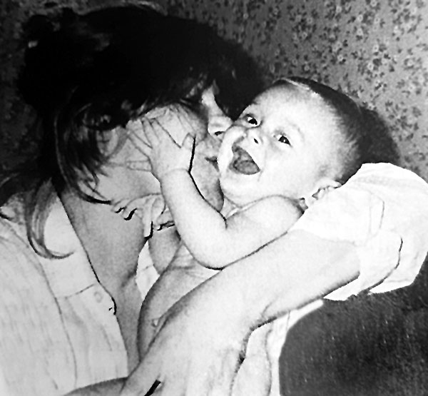 Анна Каменкова с сыном