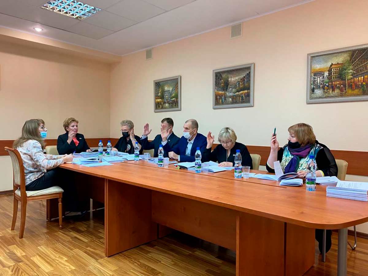 Максим Шугалей посетил заседание комитета Госсовета Республики Коми по социальной политике