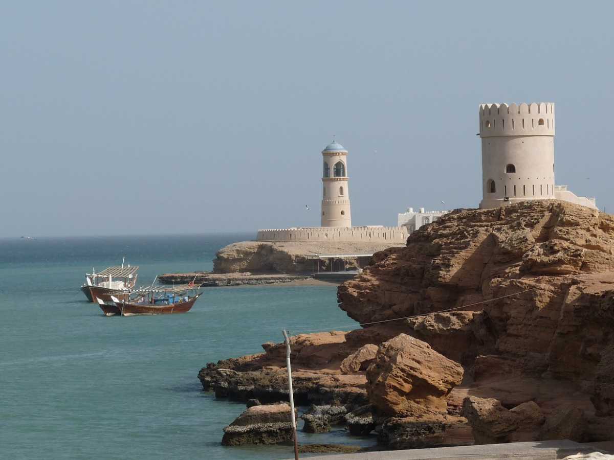 Оман отменил визы для российских туристов