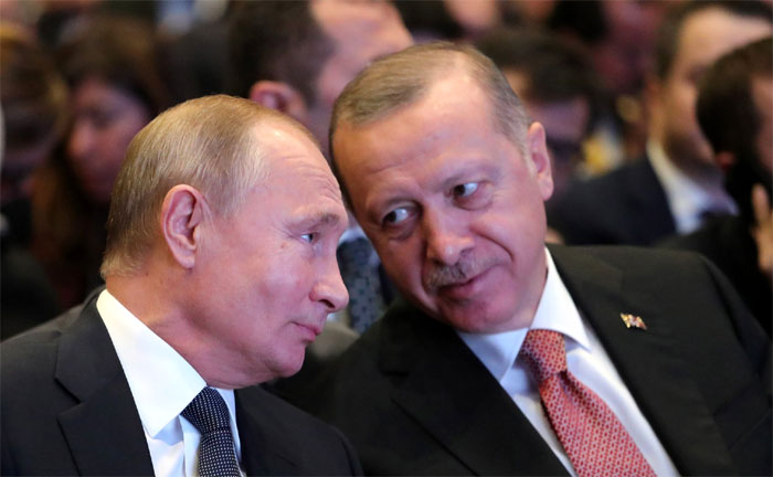 Владимир Путин показал Реджепу Эрдогану, насколько тот должен уменьшить свои амбиции