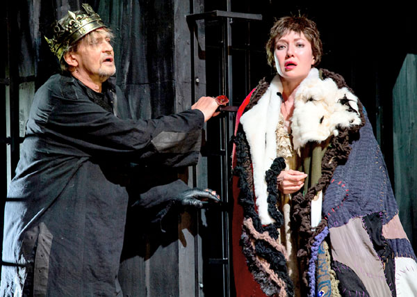 Домогаров (Ричард III) и Яна Львова (королева Елизавета)