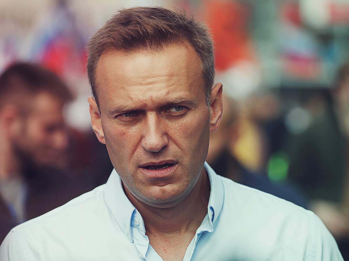 Навальногоарестовали и судили