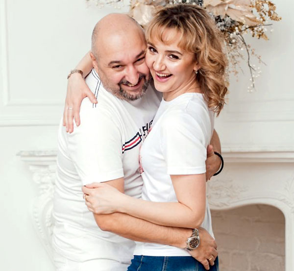 У Арчера молодая красивая жена. Зачем ему измотанная Бузова?