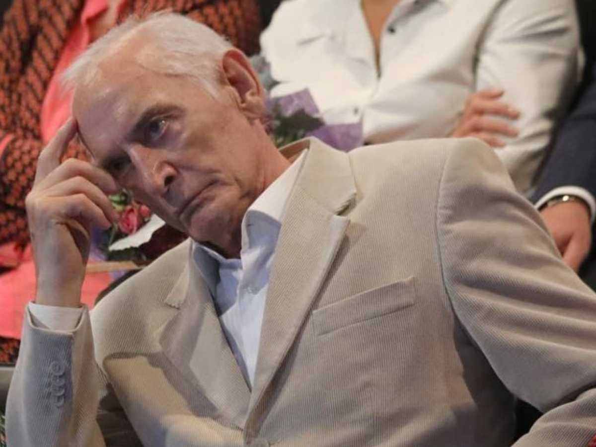 Василий Лановой в критическом состоянии