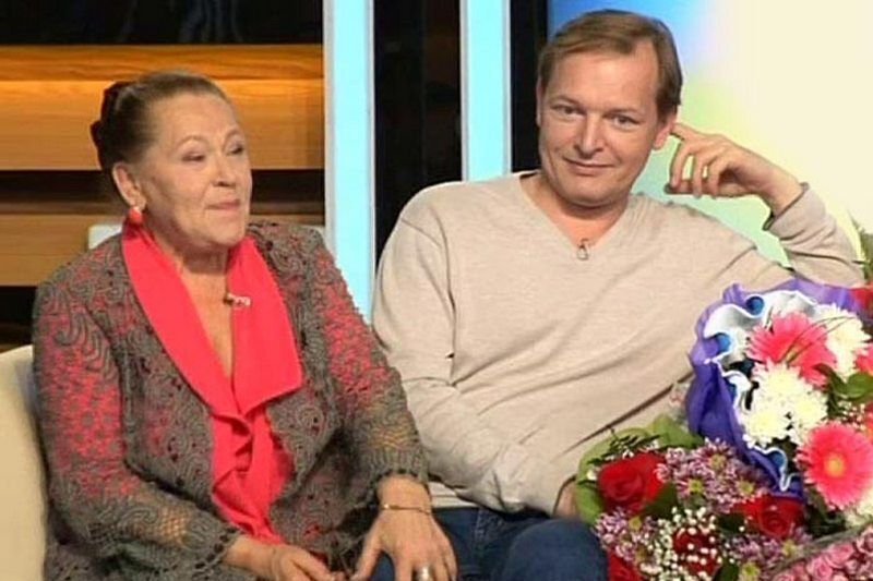 Раиса Рязанова с сыном Данилой Перовым