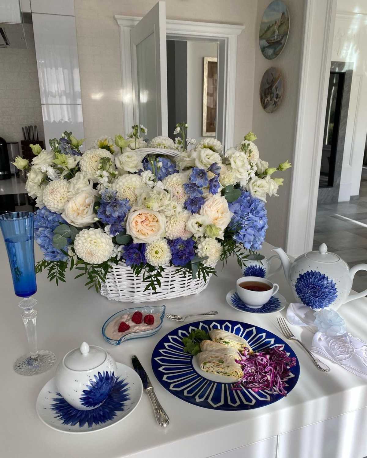 Сколько Яна Рудковская тратит на завтрак