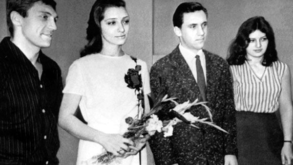 Владимир Семенович женился на Абрамовой в 1965 году, когда у них было уже двое детей