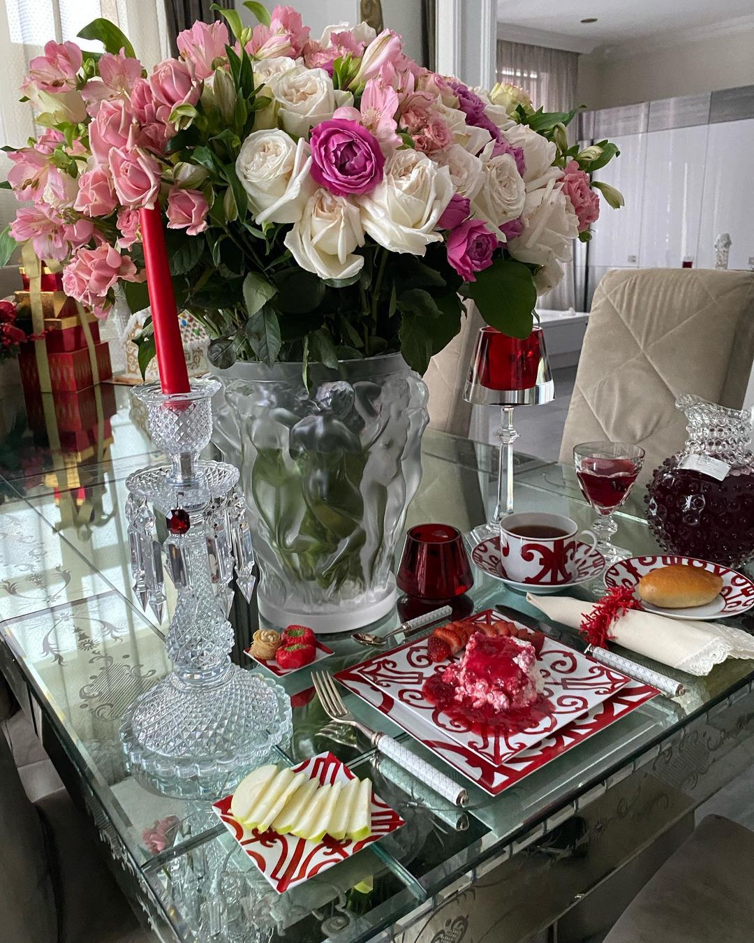 Сколько Яна Рудковская тратит на завтрак